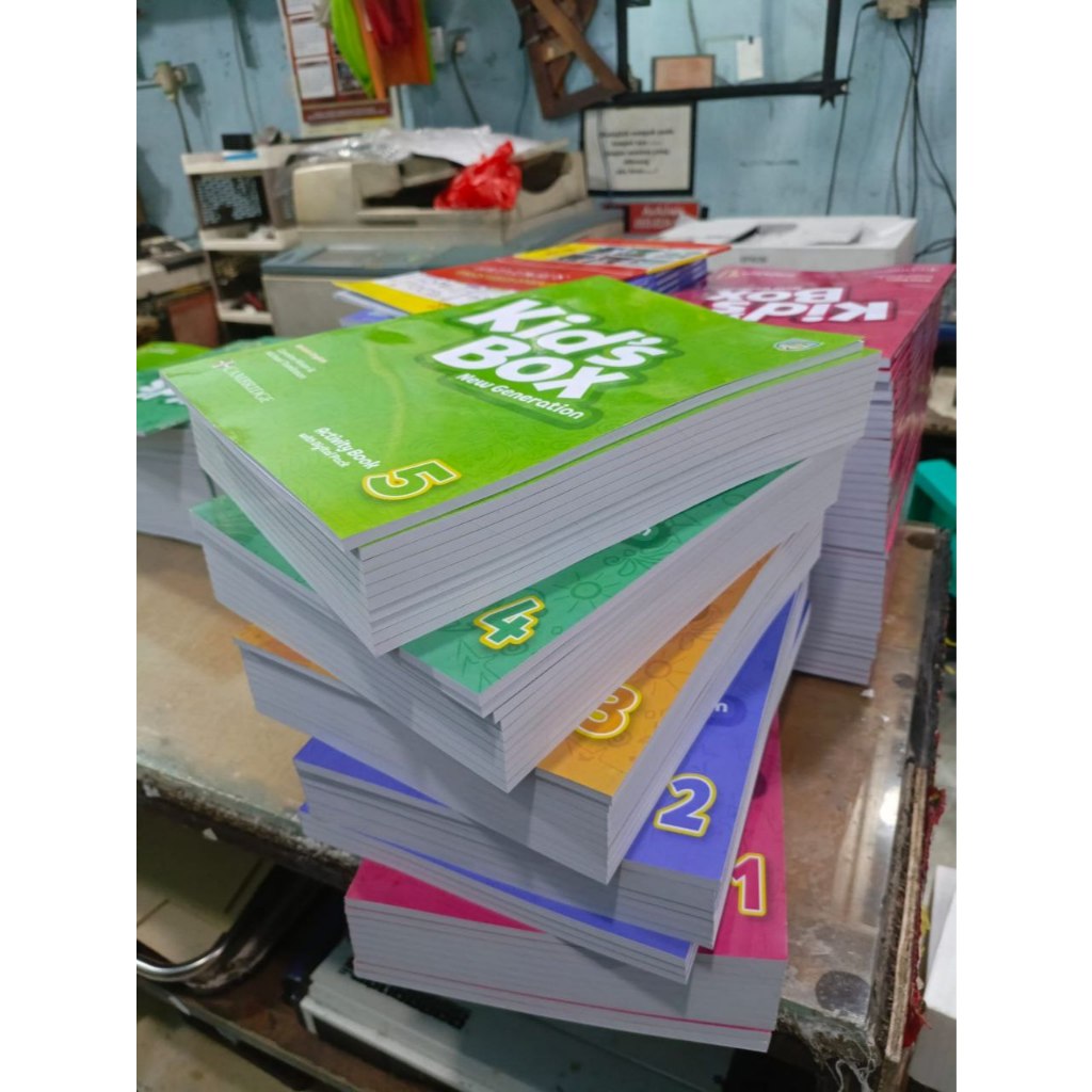 

[TERMURAH] Cetak Buku Jilid Soft Cover Bisa Satuan (isi ada warna ± 10 hal)