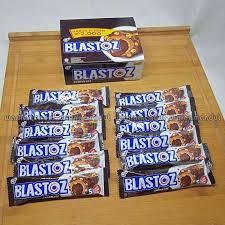 

OT BLASTOZ COKLAT KACANG ISI 12PC/BOX