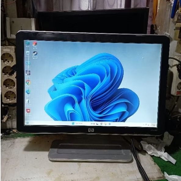 monitor LCD minus garis