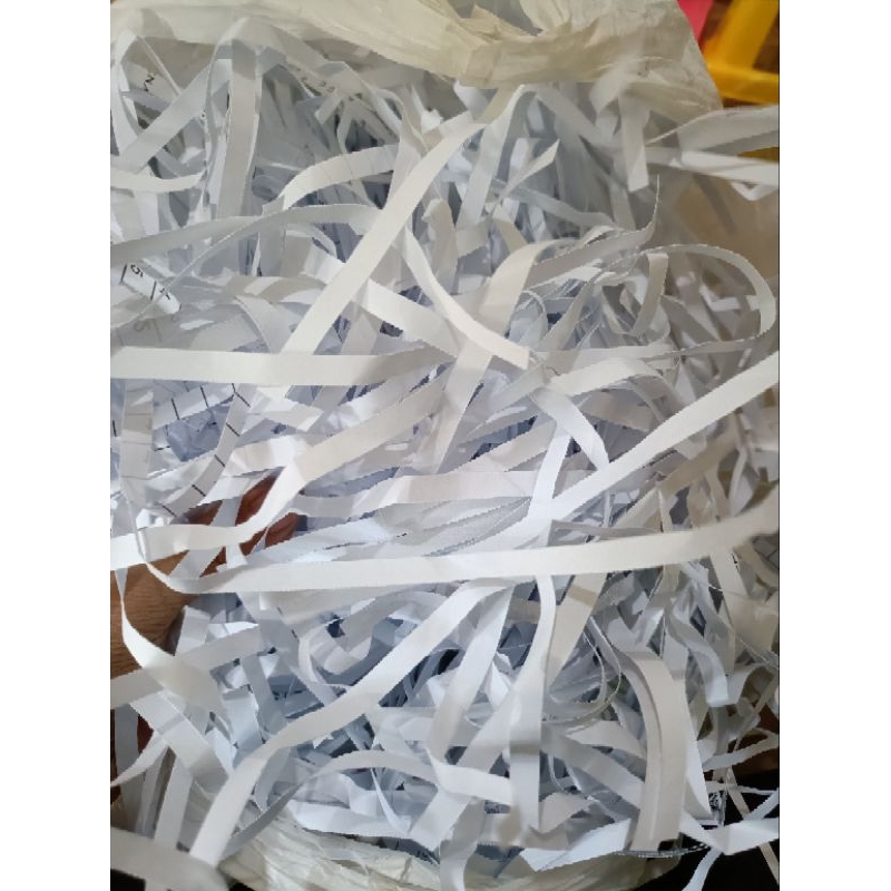 

Kertas Cacah Untuk Packing 1000gr