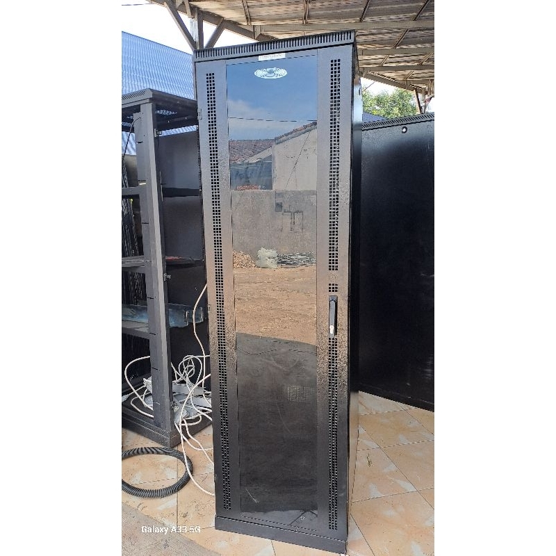 Rak Server 42u merk Fortuna lengkap