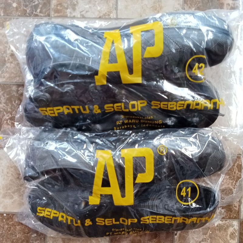 Sepatu Karet AP Boots Multi Fungsi - AP Pull Bola 967 Hitam