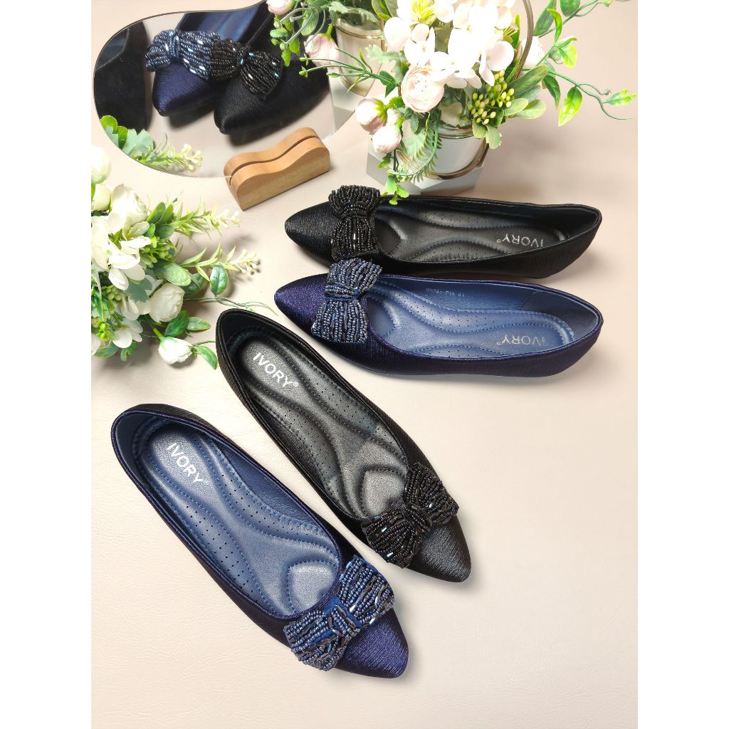 IVORY Sepatu Wanita Flat Satin Ukuran Jumbo 41 42 43 44 B9081-P16