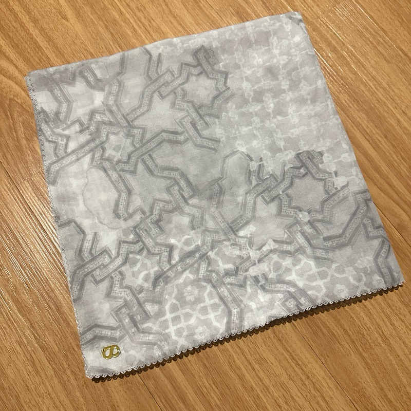 Buttonscarves Haramain Series Voile Square XL (syari) Preloved