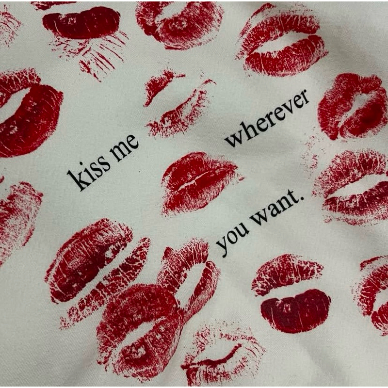 hoodie telepati kiss me white