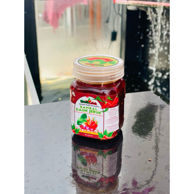 

Sambal Daun jeruk Umah Lalah cocok untuk semua penggemar sambal baik penyuka peras ataupun yang tidak terlalu pedas