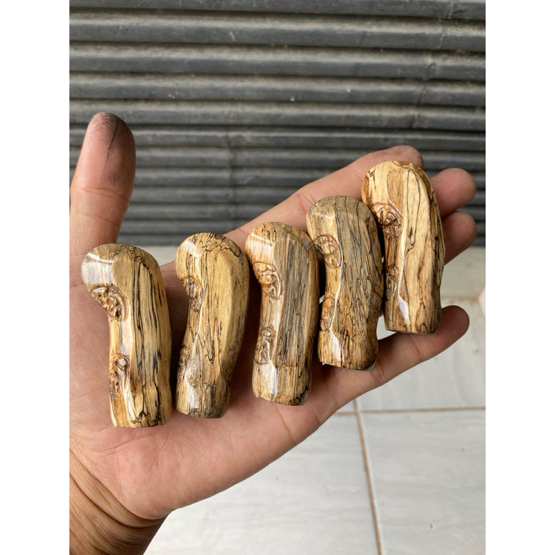 deder patrem jogja kayu asem bosok motif