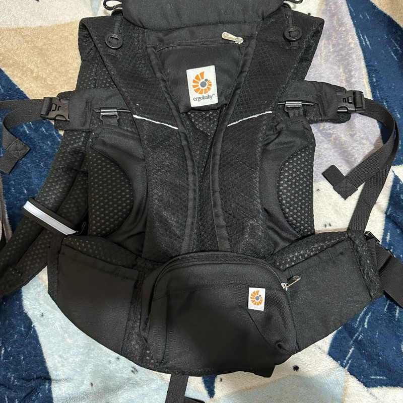 Ergobaby preloved omni breeze