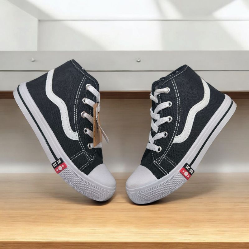 Sepatu Nb Sneakers anak model high, Hitam list putih