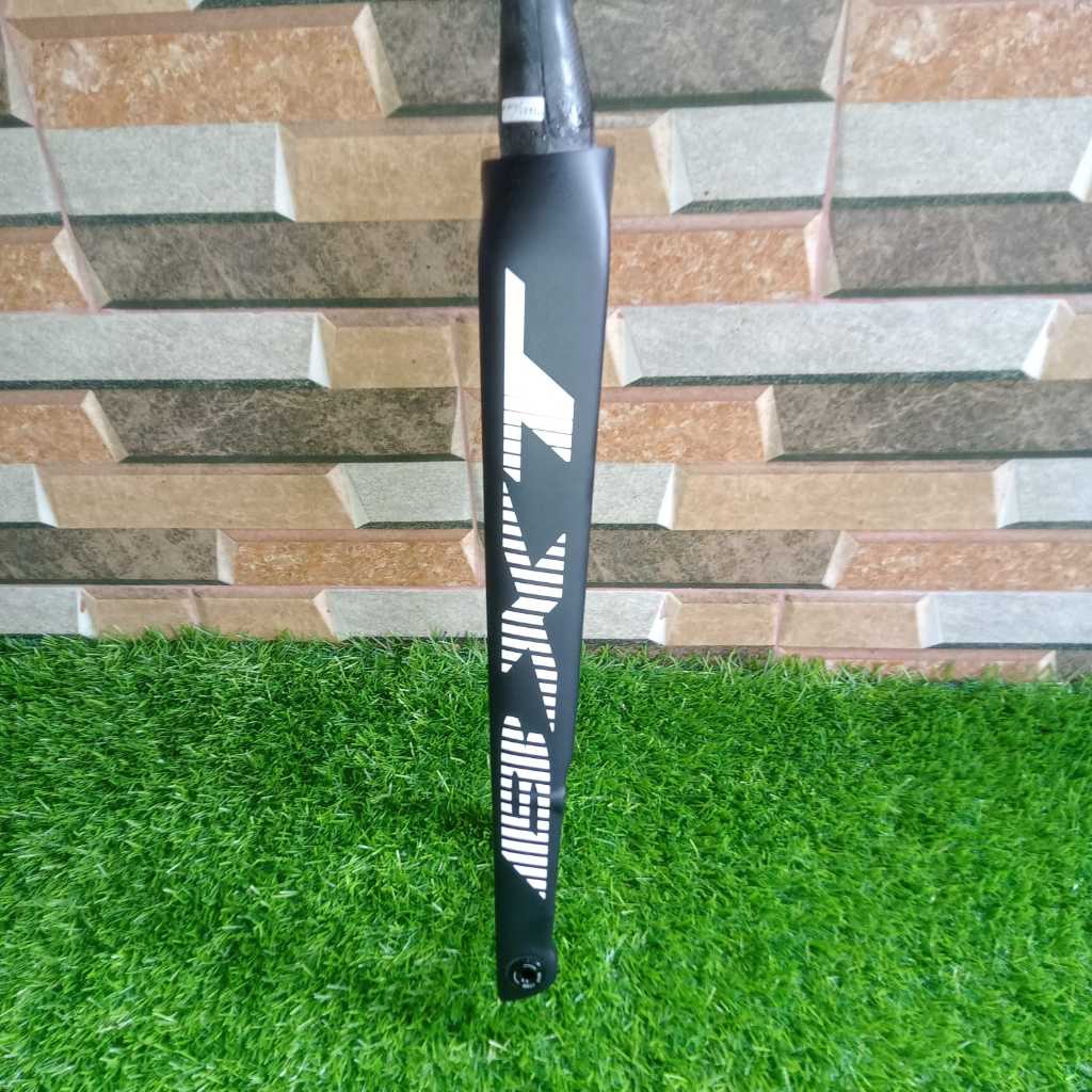 FORK CARBON 700C DISC BRAKE MEREK BXT HIGH CARBON QUALITY TAPER FORK DISC BRAKE