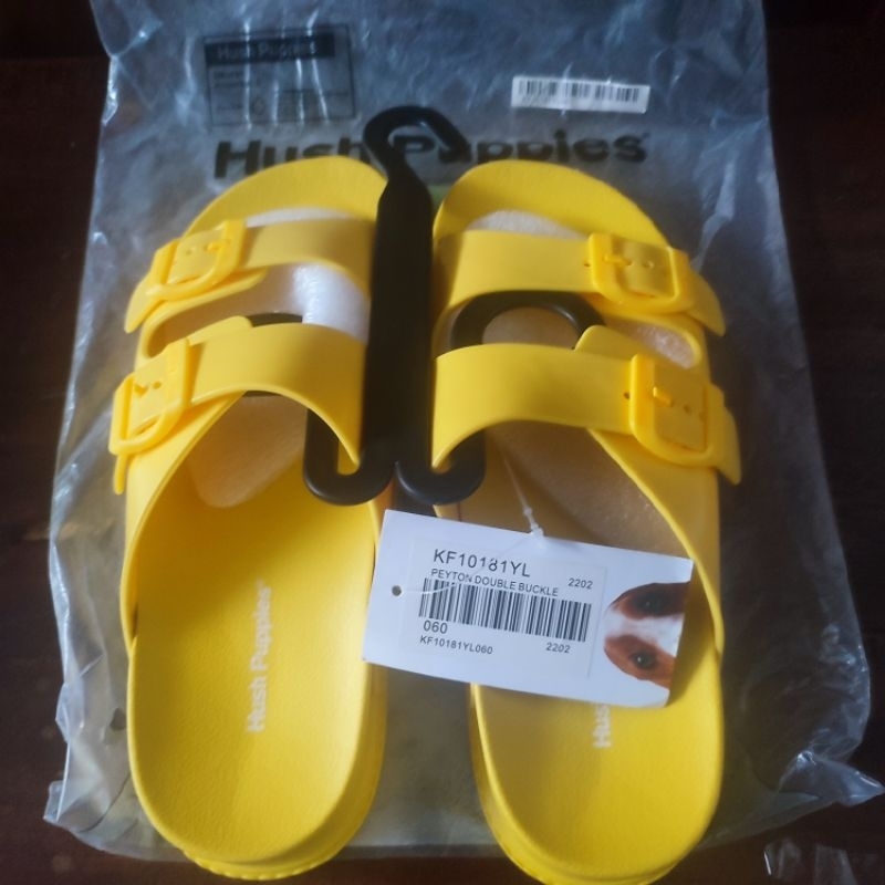 Hush Puppies Peyton Double Buckle Sandal Wanita Slip On Yellow Kunjng KF10181YL090 KF 1018YL 090