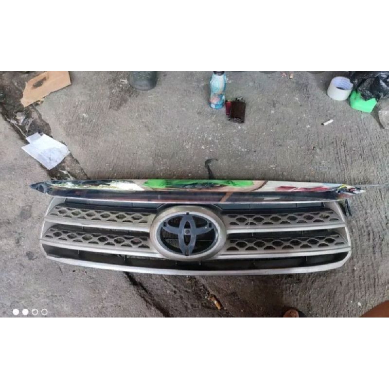 gril radiator fortuner 2009 2010 2011 original