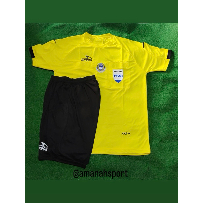 SETELAN BAJU WASIT SPECS( Logo: Saku Wasit PSSI )