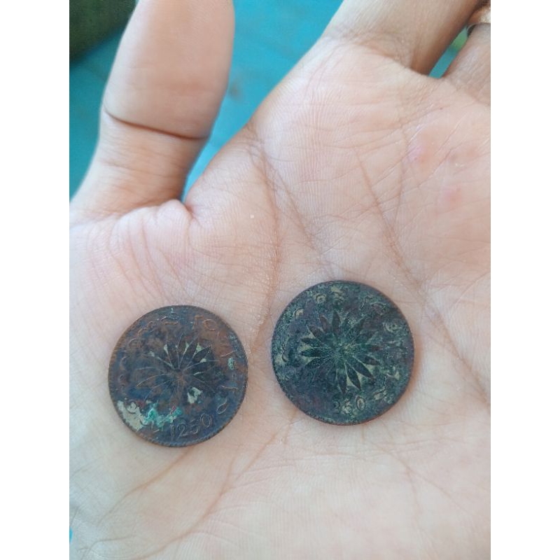 koin ayam teratai 2 keping koin tembaga