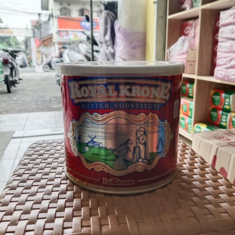 

butterroyal crown margarin kaleng 2kilogram
