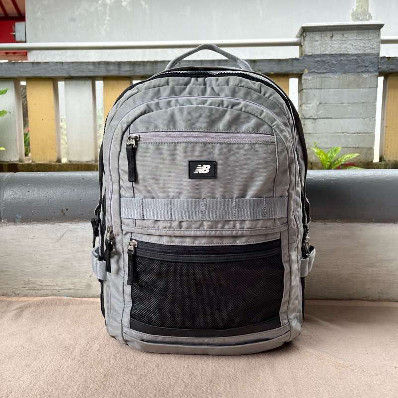 ransel tas second NB new balance abu pria wanita muat leptop untuk kerja sekolah olahraga outdoor tr