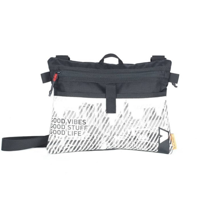 Gramedia Tunjungan : Kalibre Pouch Messenger Chivor / Pouch Pria Wanita / Tas Tangan Kalibre