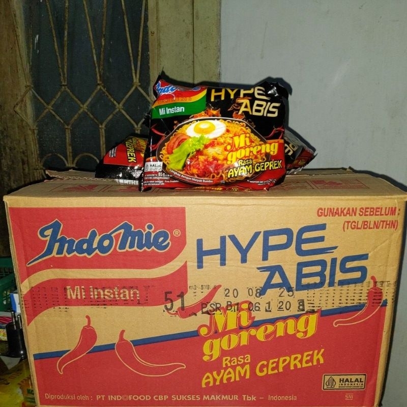 

indomi mi goreng rasa (AYAM GEPREK) 1 dus isi 40 bks