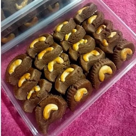 

Kue kering Coklat Kacang Mente