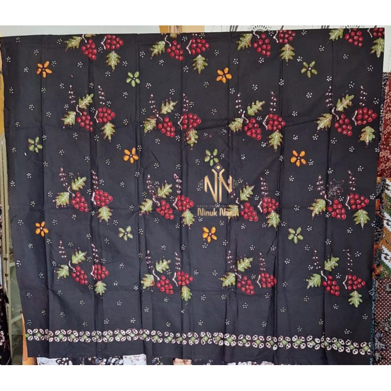 Kain Batik Tulis Bakaran Khas Pati