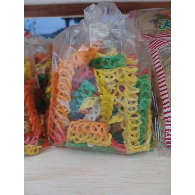 

KERUPUK SEBLAK LEK HIE TERSANJUNG TANGGA