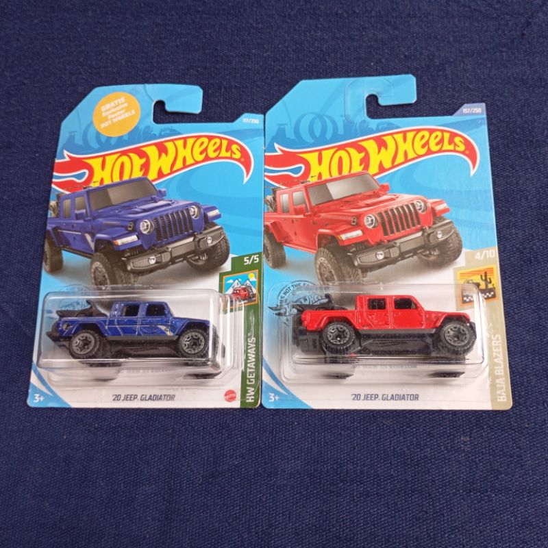 2 Diecast Hot Wheels HW 20 Jeep Gladiator Merah dan Biru Rubicon