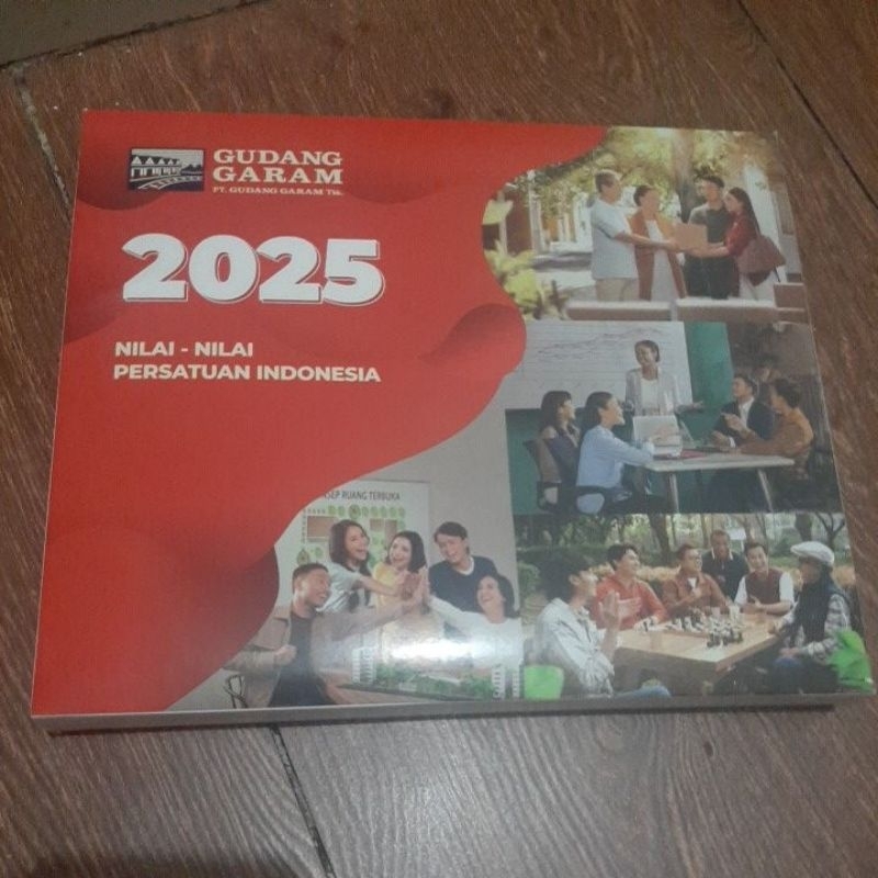 

KALENDER MEJA DIREKTUR MEWAH GUDANG GARAM LIMITED EDITION 1PCS - KALENDER MEJA DIREKTUR