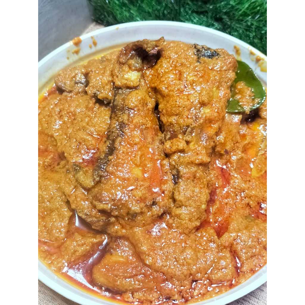 

Ikan Asap Pe/Pari Bumbu Pecak Isi 5/Pcs