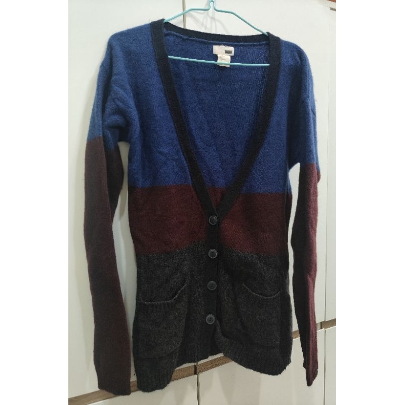 Cardigan Levis 3 color, Bahan Wool, Preloved