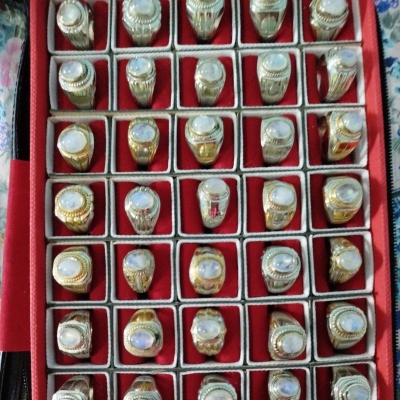 batu akik biduri bulan