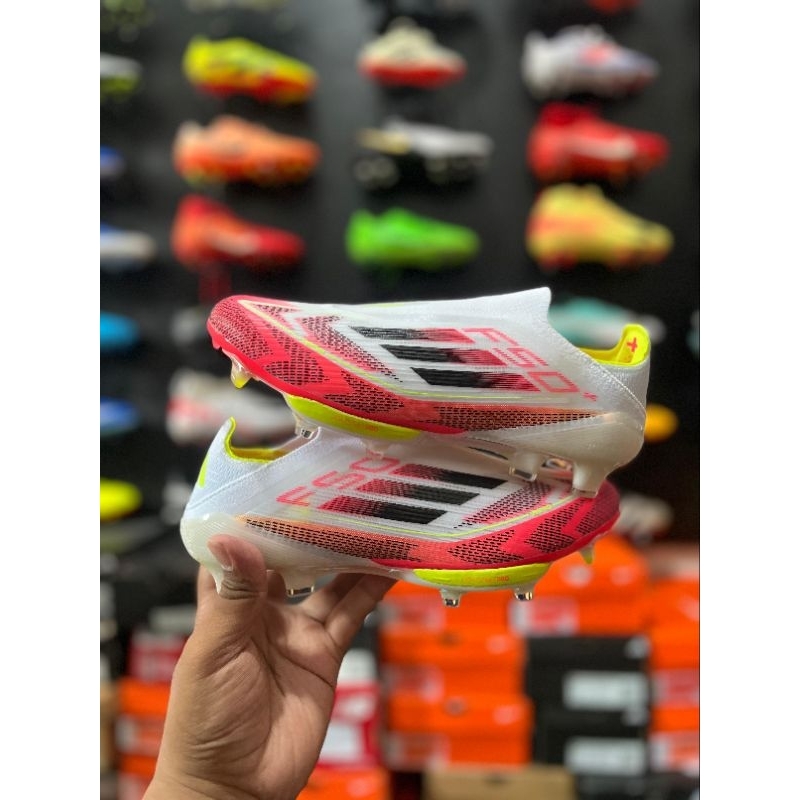 sepatu bola F50 + tanpa tali