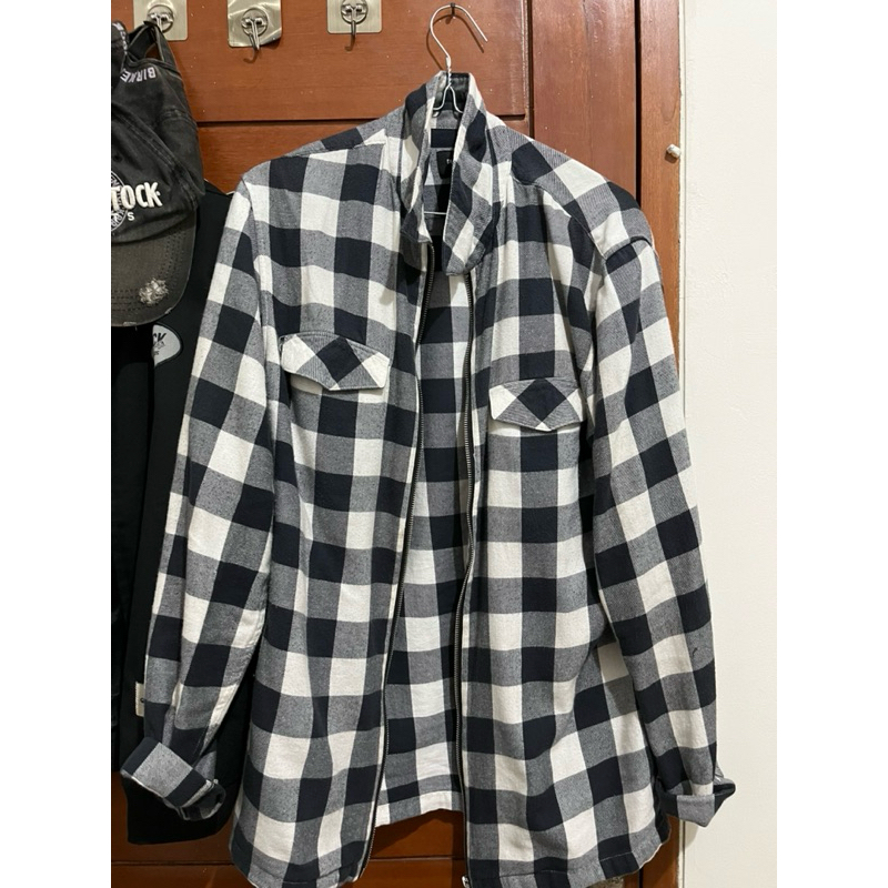 Kemeja Pull & Bear Second