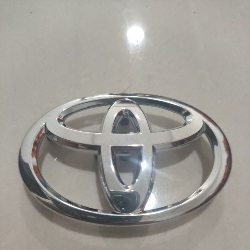 Emblem logo stir Toyota