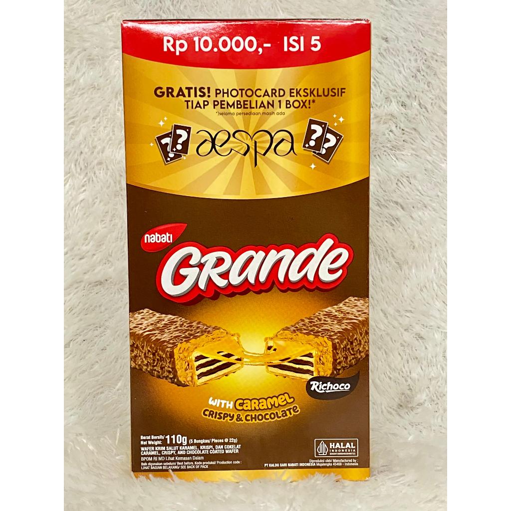 

NABATI GRANDE WITH CARAMEL CRISPY AND CHOCOLATE ISI 5 GRATIS FOTO CARD AESPA