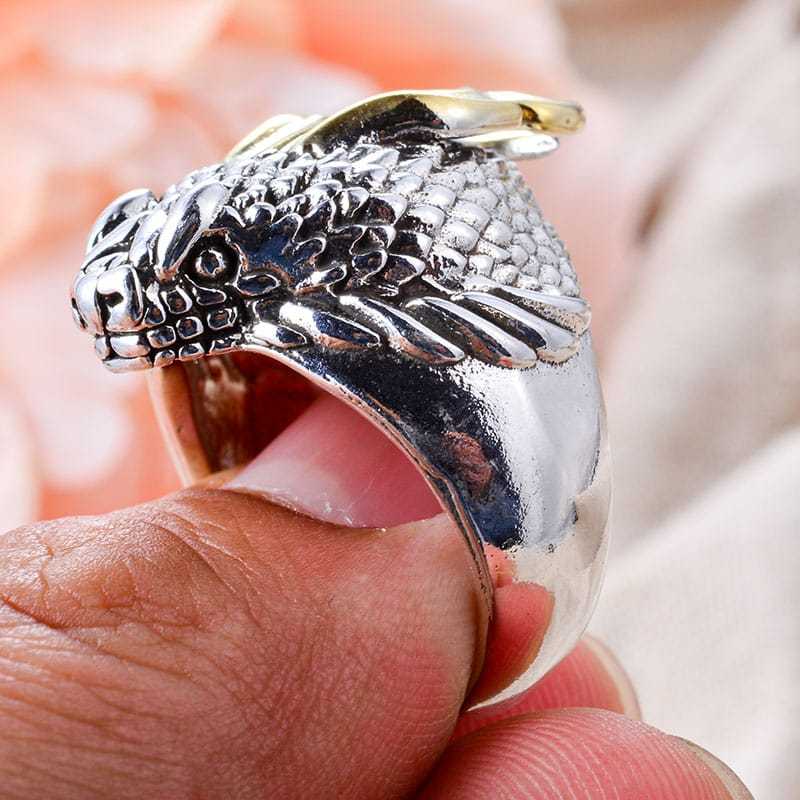 Cincin Pria Retro Desain Kepala Ular Naga YANG Tanduk Kuning Model Terbuka