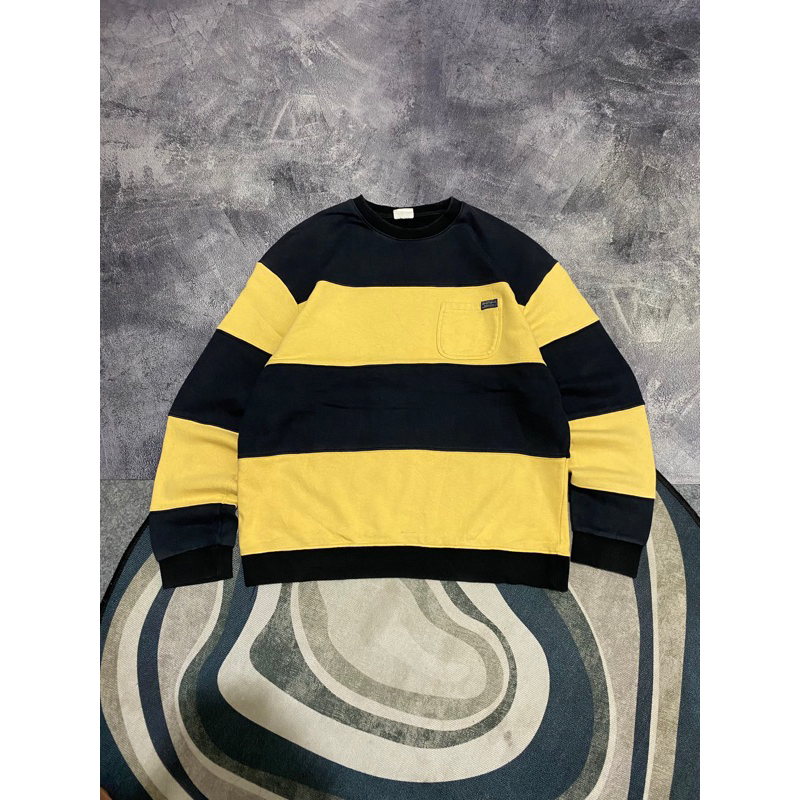 Crewneck Salur WHO.AU