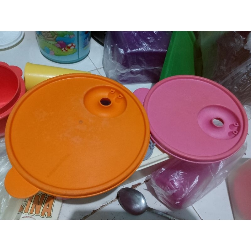 Tutup Wadah Makan Tupperware