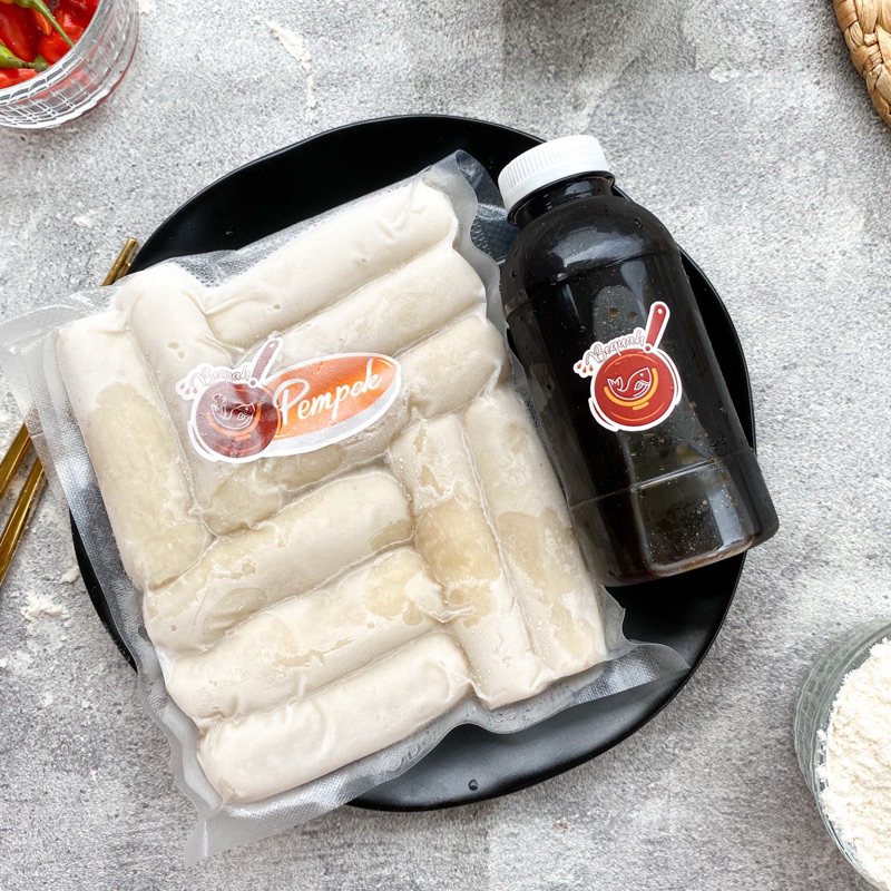 

BEQUAH Pempek lenjer tenggiri