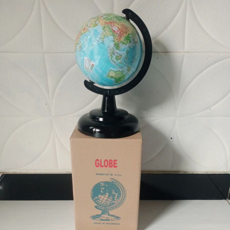 

Globe Diameter 15cm / Alat Peraga Pendidikan