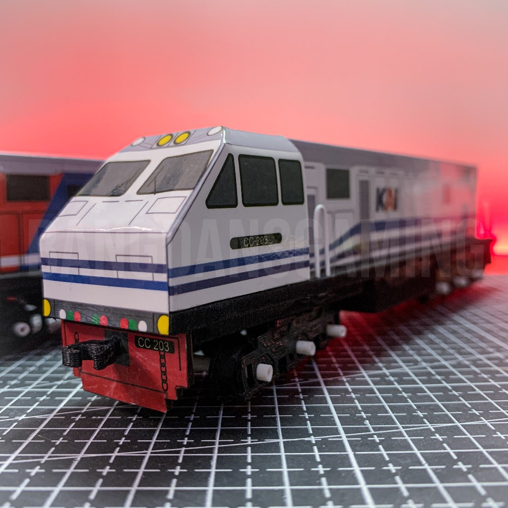 Lokomotif CC 203 WNB Tanpa  Mesin Miniatur Kereta Api Indonesia