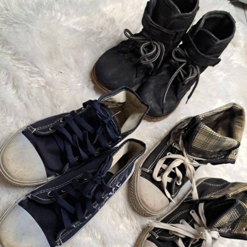 Sepatu boots anak pria/ sepatu vans/ sepatu sneaker