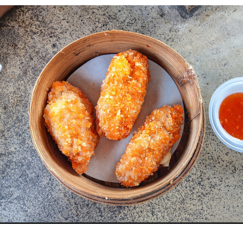

Udang Keju Frozen Premium isi 10 Pcs dengan Saos chilli Oil Homemade