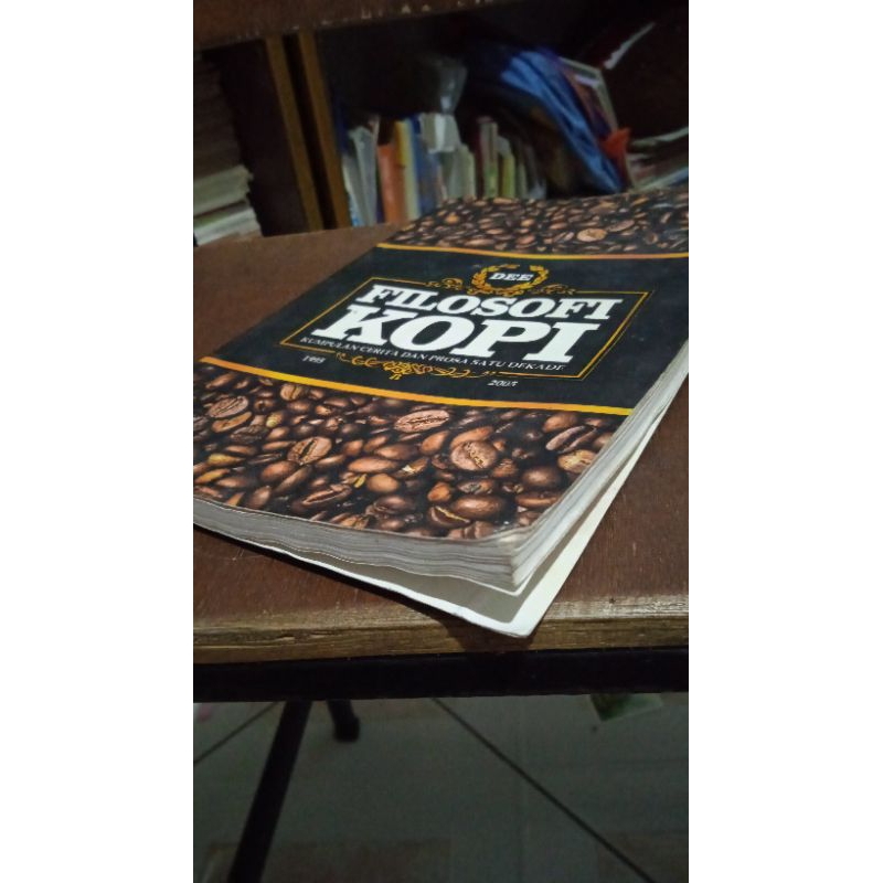 Filosofi kopi. penulis Dee Lestari