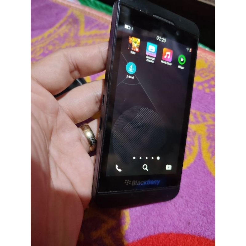 BLACKBERRY Z10 BLACK EDITION BEKAS