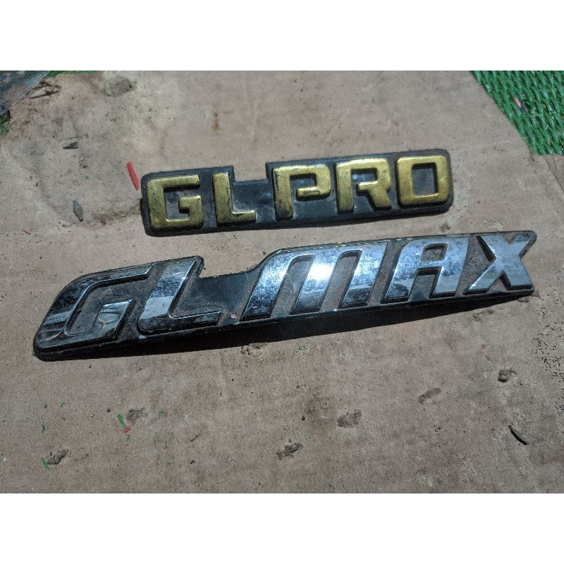 EMBLEM GL MAX ORI COPOTAN MOTOR CUMA SEBELAH