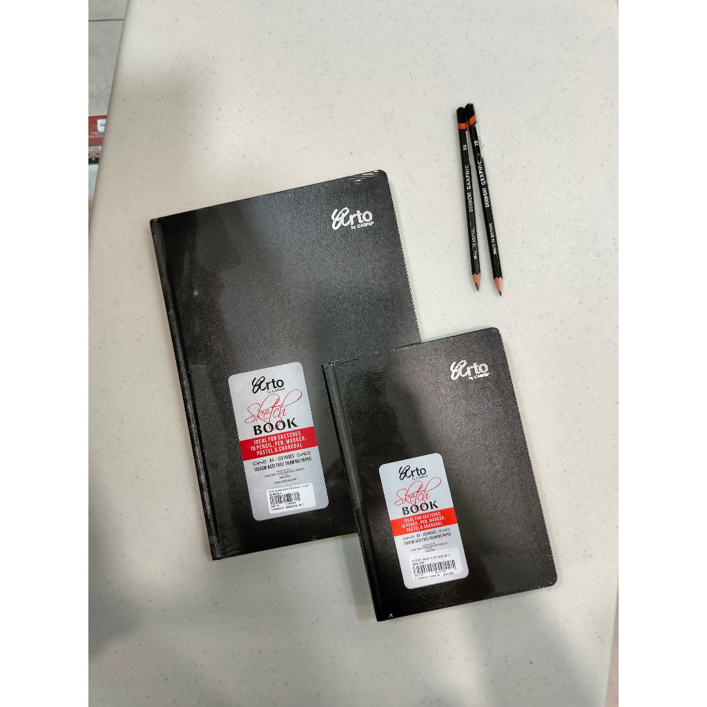 

Gramedia Tunjungan : Arto sketchbook hard cover A4