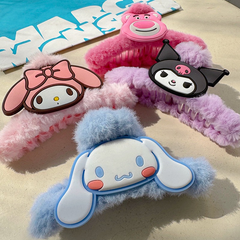 JP2024 JEPITAN RAMBUT BULU KARAKTER SANRIO  LUCU