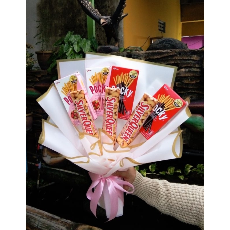 

Buket Snack Silverqueen mix Pocky