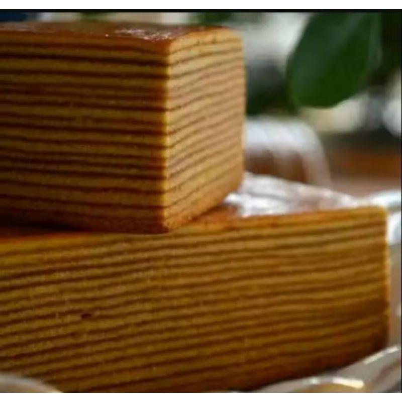 

Kue Lapis legit full wisman Kaleng khas pontianak 20x20