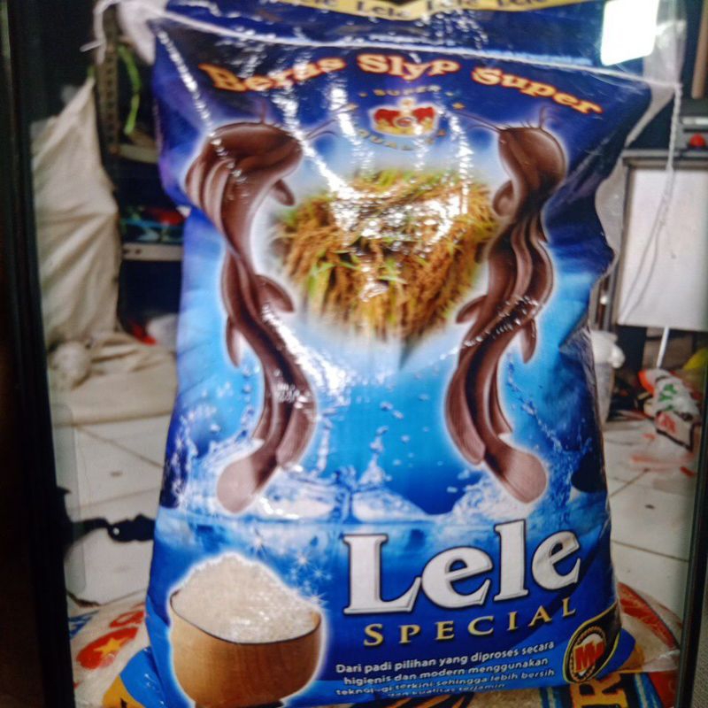 

Beras merek Rojolele special 10kg-free ongkir